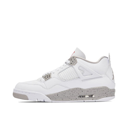 Jordan 4s ‘White Oreo’